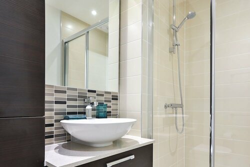 2 Bed 2 Bath flat close to underground, Забронировать Отель Тауэр-Хэмлетс Лондон, рядом с Станция метро Wapping