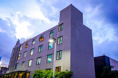 RoomQuest Bangkok Don Mueang Airport, Забронировать Отель Отели провинции Бангкока с парковкой, Парковка