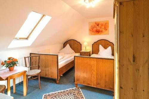 Hotel Zum Lieben Augustin, Забронировать Отель Отели в центре Мерсбург, в центре