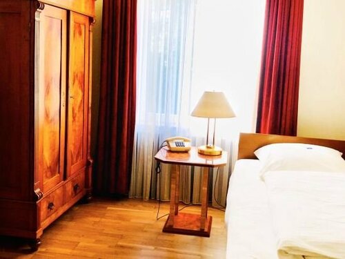 Hotel Burgund, Забронировать Отель Отели Мёнхенгладбах с завтраком, Завтраки