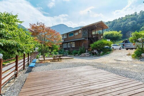 Gapyeong Mountain Or Sea Pension, Забронировать Отель Отели Деокхеон с парковкой, Парковка