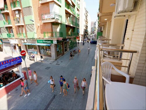 Hostal Anna Benidorm, Забронировать Гостевой дом Гостевые дома Бенидорм, рядом с Church of San Jaime and Santa Ana, Гостевой дом