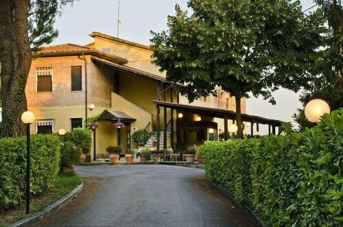 Hotel Ai Tufi, Забронировать Отель Отели Сиены с парковкой, Парковка