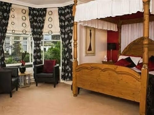 Bowness Guest House, Rezervasyon Misafirhane Cumbria otoparklı oteller, Otopark