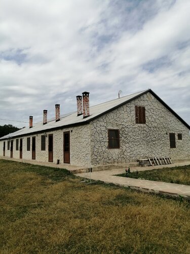 КФХ Родник, Забронировать Отель Зубутли Казбековский район