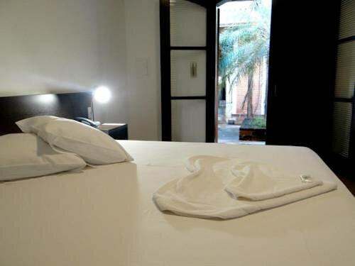 Itaipu Hotel, Забронировать Отель Отели штата Сан-Паулу с парковкой, Парковка