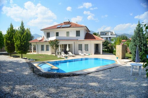 Villa Kısmet, Rezervovat Vila Hotely v Fethiye Area s parkováním, Parkování