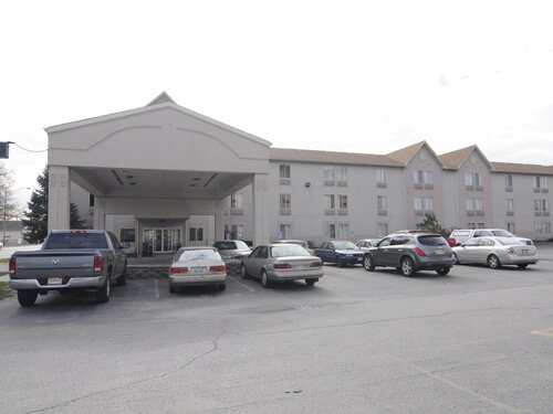 M Star Calumet Park, Book Hotel  