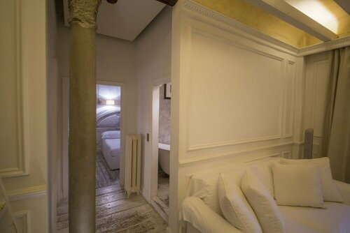 White Home by Mmega, Забронировать Апартаменты/квартира Апартаменты Флоренции, рядом с Кафедральный собор Санта-Мария-дель-Фьоре, Апартаменты/квартира