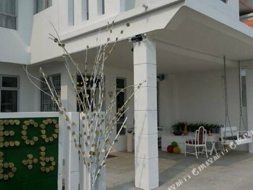 Eco Bed and Breakfast, Boek Hotel Kempas Johor