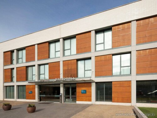 Hotel Ciutat Martorell, Забронировать Отель Морторель Baix Llobregat