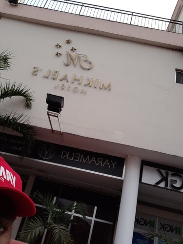 Mikhaels Hotel, Забронировать Отель Бизнес-отели Браззавиля, рядом с Pierre Savorgnan de Brazza Memorial, 4* 5*