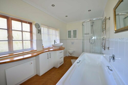 Acara Guesthouse & Cottages, Забронировать Гостевой дом Стелленбос Парл
