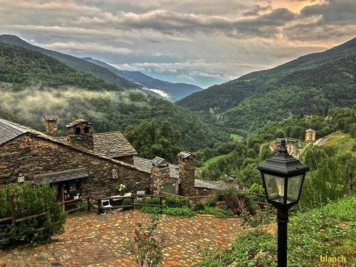 Masia Can Constans, Забронировать Отель Vall de Nuria Керальбс