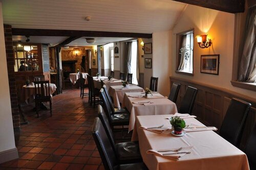 The Crown Inn, Rezervați Hotel Benson Oxfordshire