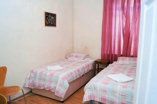 The Dharma Lodge, Varaa Bed and Breakfast Hotellit Merseyside aamiaisella, Aamiainen