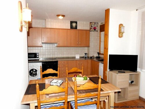 Tarter Chalets Apartaments, Забронировать Шале Коттеджи Эль-Тартер, рядом с Telecabina del Tarter, Коттедж