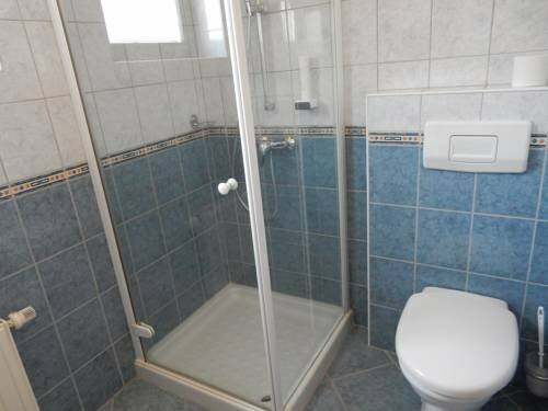 Terano, Rezervovat Hotel Hotely v Podravje s parkováním, Parkování