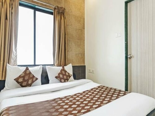 Hotel Pavitra, Забронировать Отель Пимпри-Чинчвада штат Махараштра