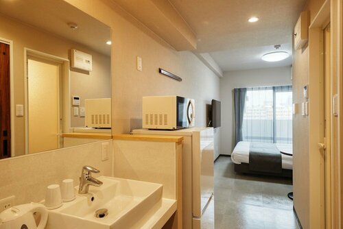 New Normal Hotel in MATSUYAMA, Boek Hotel Goedkope hotels in Naha, in de buurt van Tomarin - Tomari Port Terminal