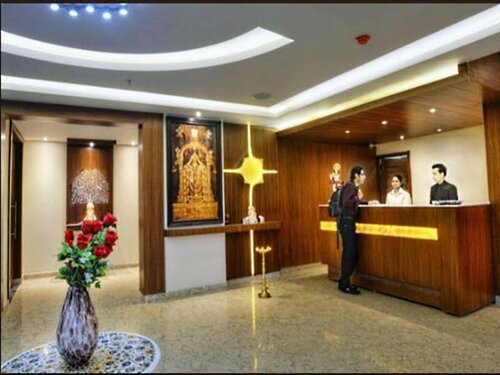 Hotel Seven Hills Tower, Забронировать Отель Отели Taj Ganj с бассейном, Бассейн