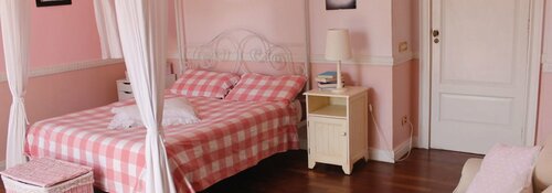B&B Le Sorelle, Забронировать Отель «постель и завтрак» Вомеро Неаполь
