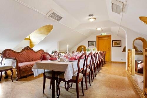 Hotell Mikaelsgården, Забронировать Отель Воргорда 