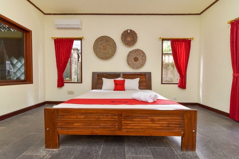 Seminyak Square Hotel