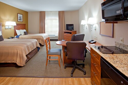 Candlewood Suites League City by IHG, Забронировать Отель Отели Лиг-Сити с бассейном, Бассейн