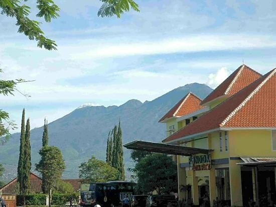 Pondok Jatim Hotel