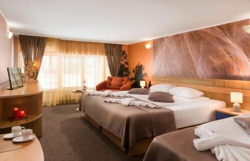 Central Point Boutique Hotel, Boek Boutique Hotel Sofia Hotels met een Zwembad, in de buurt van Slaveykov Square, Zwembad