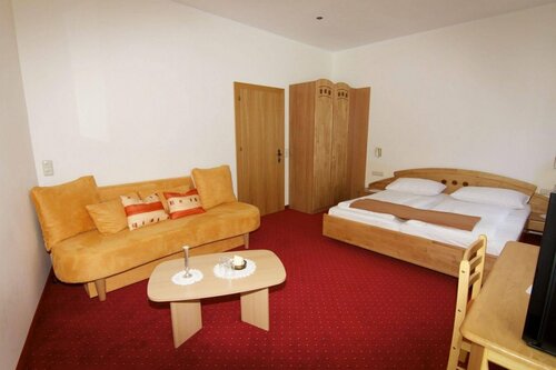 Hotel Rupertihaus, Забронировать Отель Хайлигенблут Grossglockner, рядом с Туннельбан Флайссальм