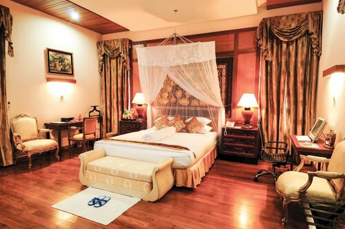The Hotel Myat Taw Win, Prenota Hotel Hotel a Naypyidaw Union Territory con piscina, Piscina