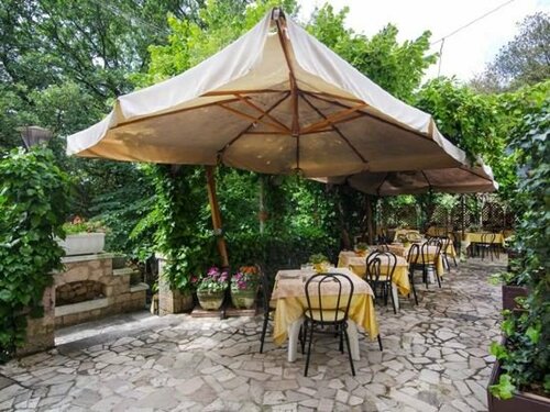 Hotel Paradiso, Book Hotel Hoteller i Spoleto med parkering, Parkering