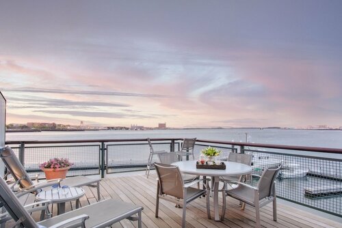 Boston Yacht Haven, Забронировать Отель Бостон Бостон