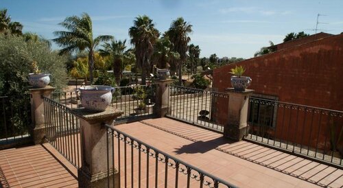 Nuovo Castello Crisilio, Забронировать Отель Авола Долина Ното