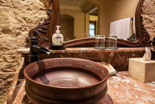 Casa Farina B&B, Забронировать Отель «постель и завтрак» Гранбери Dallas - Fort Worth Metropolitan Area, рядом с Городской парк Гренбери