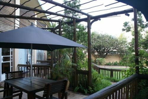 Airport Inn Bed and Breakfast, Reservar Hotel Hotéis em Gauteng com Piscina, Piscina
