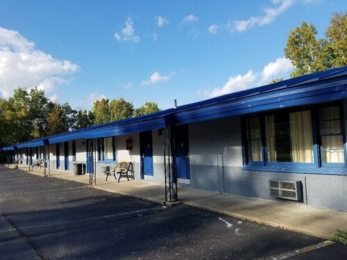 Cloud 9 Inn & Suites Lake George, Забронировать Отель Лейк-Джордж Adirondack Mountains