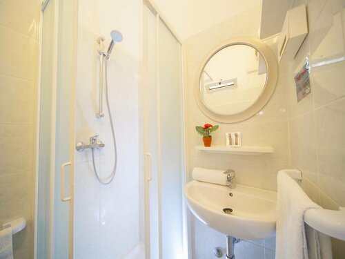 Hotel Gemini, Забронировать Отель Риваззурра Римини