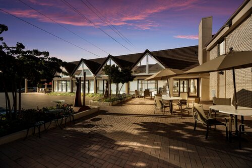 Best Western Town and Country Inn, Забронировать Отель Сидар-Сити Iron County