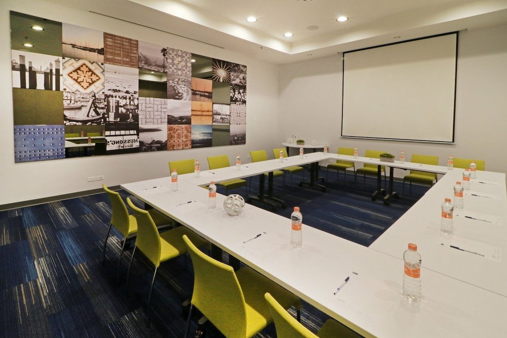 Holiday Inn Express And Suites Ensenada Centro, an Ihg Hotel
