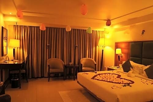 The Royale Senate Hebbal, Book Hotel Bangalore Bangalore