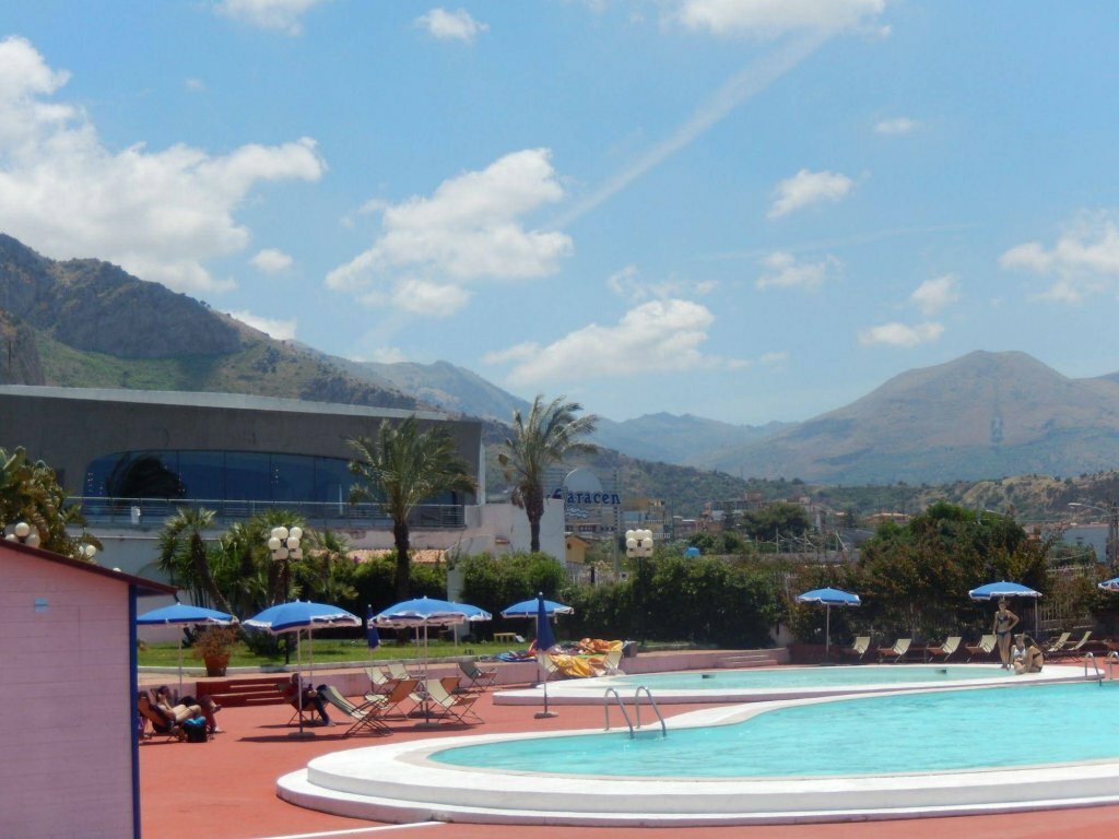 Saracen Village