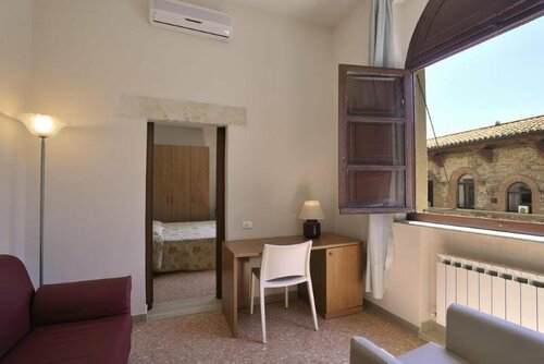 Hotel Fortuna, Забронировать Отель Отели Перуджи с парковкой, рядом с Акведук, Парковка