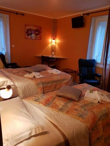 Logis hôtel restaurant les Carillons, Забронировать Отель Крансак Aveyron
