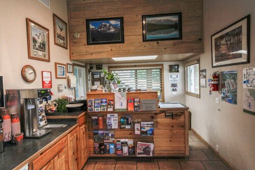 Timbers Motel - Big Fork, Boek Motel Hotels in Flathead Valley met zwembad, Zwembad