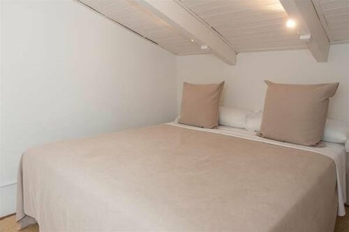 Hotel Hanoi, Rezervați Hotel Begur Baix Empordà