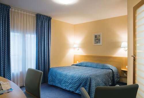 Hôtel Vacances Bleues Villa Caroline, Забронировать Отель Ла-Боль La Baule Bay