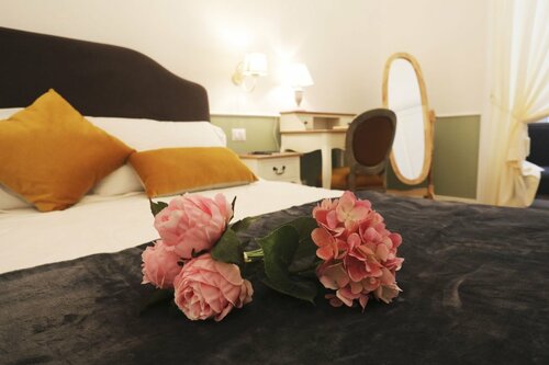 Macchiato Suites Boutique Guest House, Забронировать Отель Неаполь - Центральный вокзал Неаполь, рядом с Центральный железнодорожный вокзал Неаполя